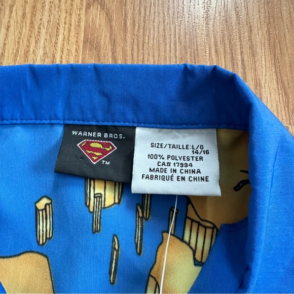 Superman Boy’s Shirt Large 14-16 All Over Print Short Sleeve Button Up - Picture 5 of 6